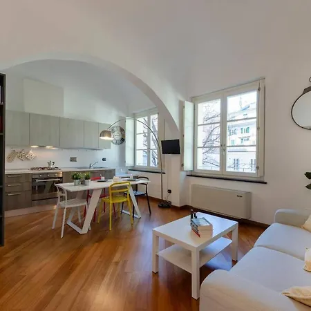 Altido Lovely Flat For 4 Near Piazza Corvetto Apartment