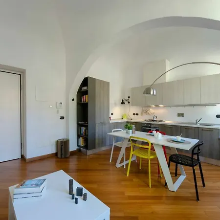 Altido Lovely Flat For 4 Near Piazza Corvetto Genua