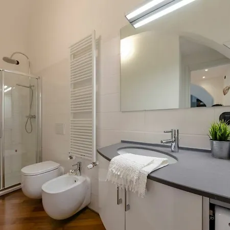 Apartment Altido Lovely Flat For 4 Near Piazza Corvetto